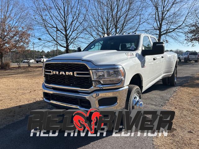 new 2024 Ram 3500 car, priced at $62,657