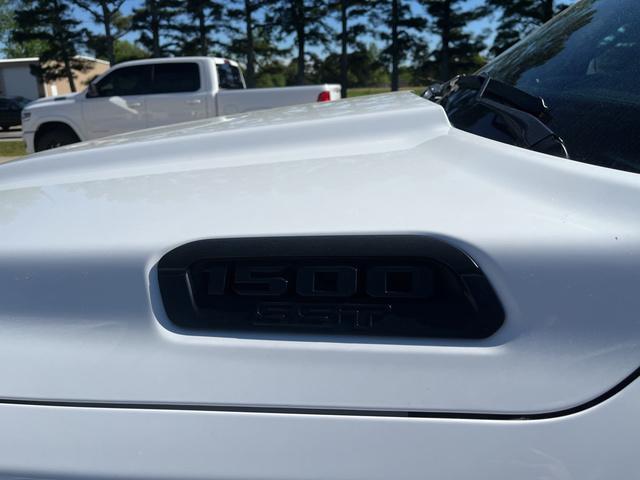 new 2025 Ram 1500 car, priced at $47,447