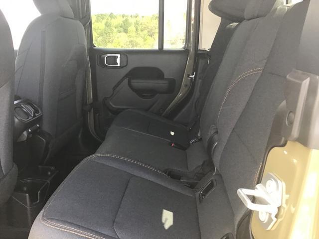 new 2025 Jeep Gladiator car, priced at $47,955
