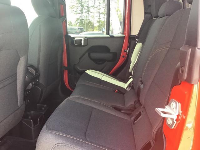 new 2025 Jeep Gladiator car, priced at $49,450
