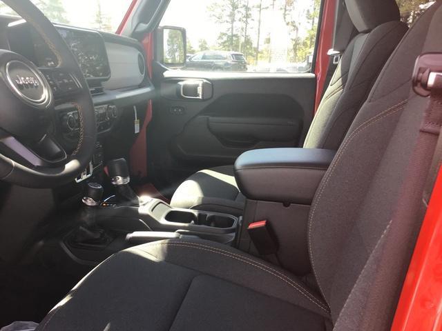 new 2025 Jeep Gladiator car, priced at $49,450