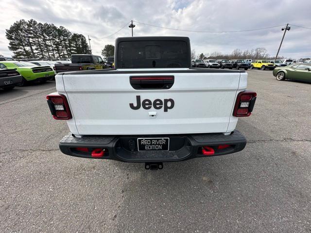 new 2024 Jeep Gladiator car, priced at $51,331