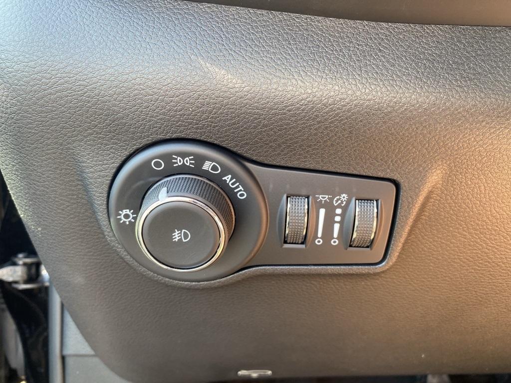 new 2026 Jeep Compass car, priced at $35,416