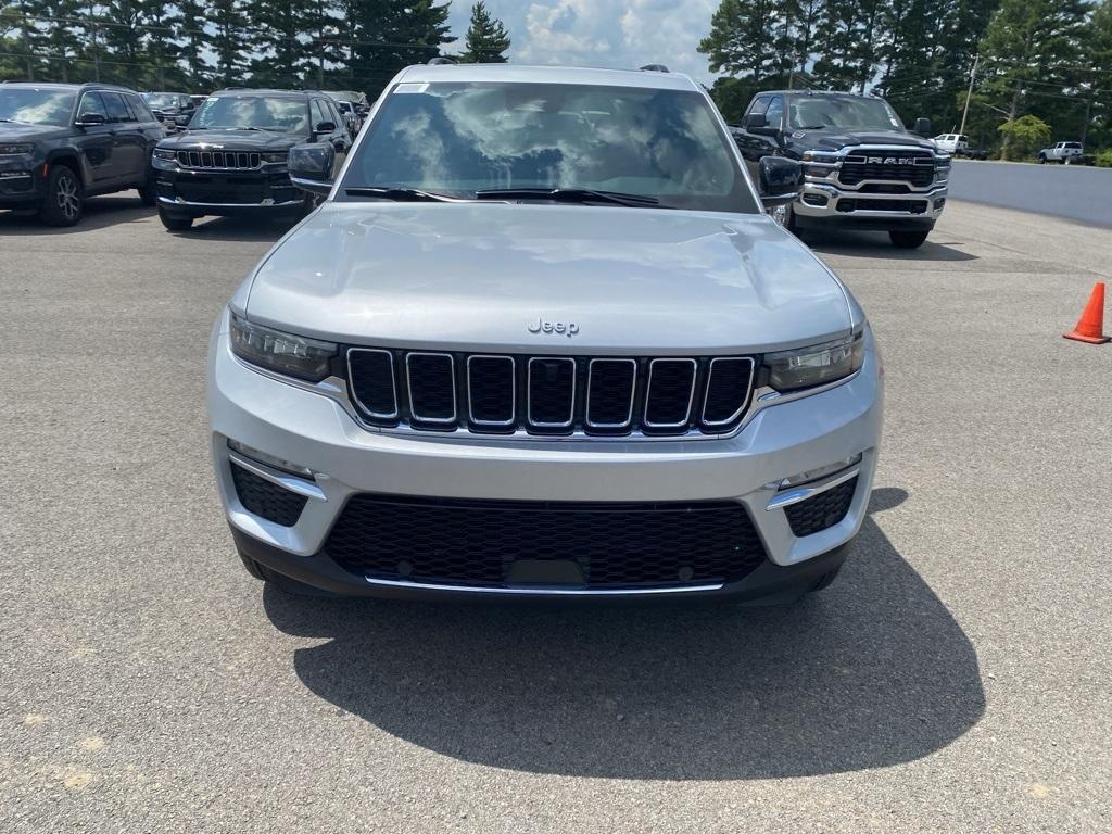 new 2025 Jeep Grand Cherokee car, priced at $47,914