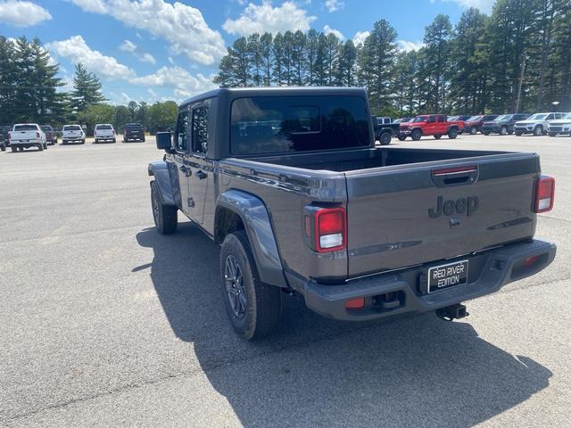 new 2025 Jeep Gladiator car, priced at $48,263