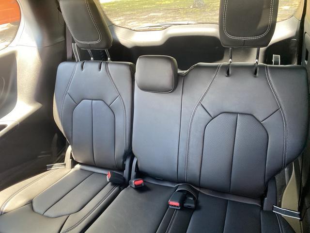 new 2025 Chrysler Pacifica car, priced at $38,172