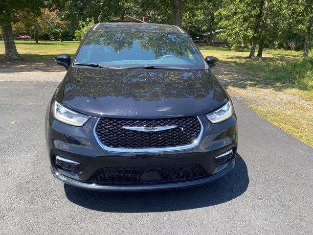 new 2025 Chrysler Pacifica car, priced at $38,172