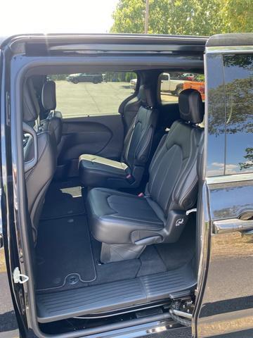 new 2025 Chrysler Pacifica car, priced at $38,172