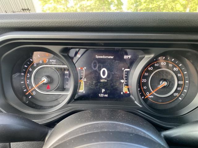 new 2025 Jeep Gladiator car, priced at $60,928