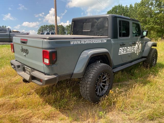 new 2025 Jeep Gladiator car, priced at $60,928