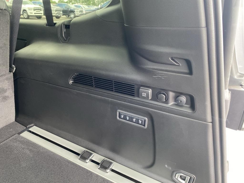 new 2025 Jeep Wagoneer L car, priced at $71,261