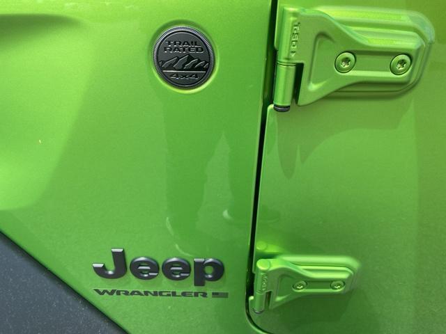 new 2025 Jeep Wrangler car