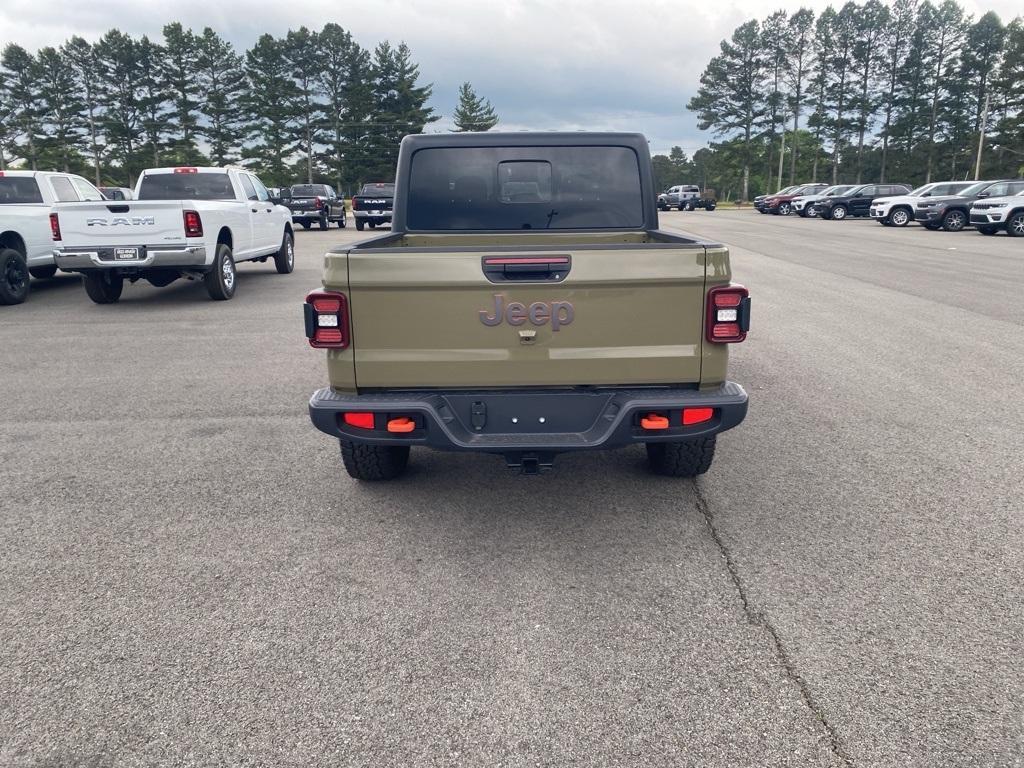 new 2025 Jeep Gladiator car, priced at $52,135