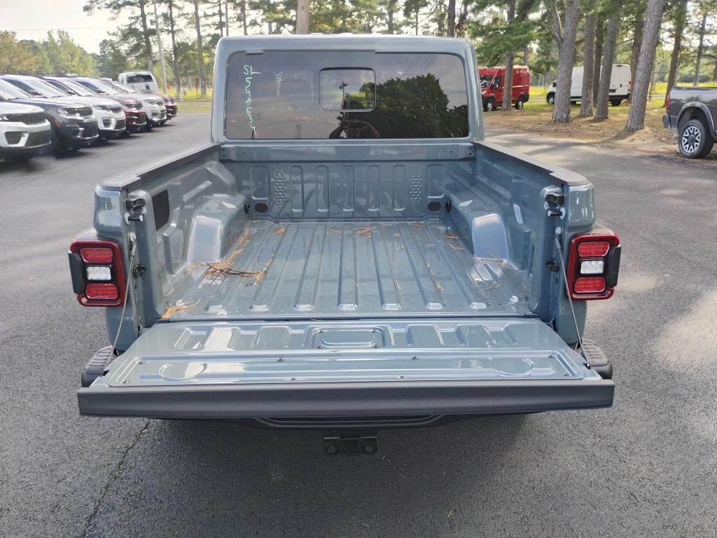 new 2025 Jeep Gladiator car, priced at $56,877