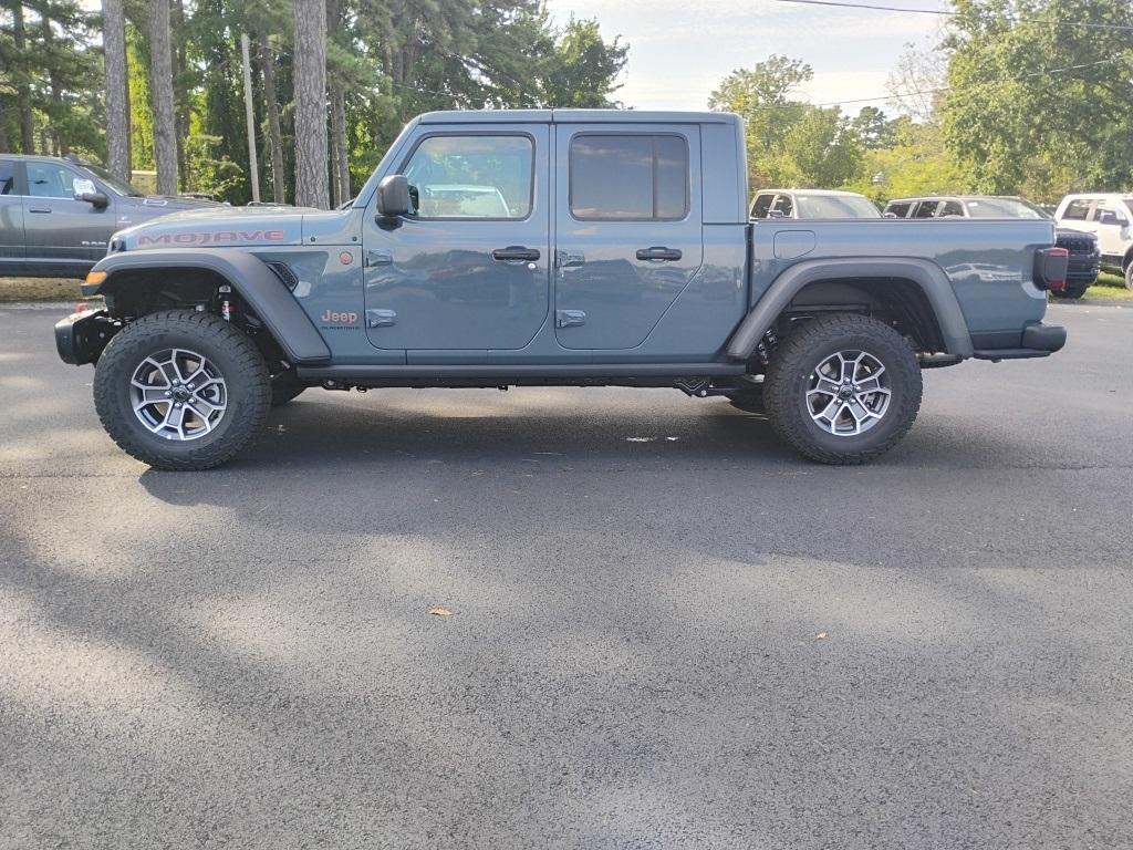 new 2025 Jeep Gladiator car, priced at $56,877