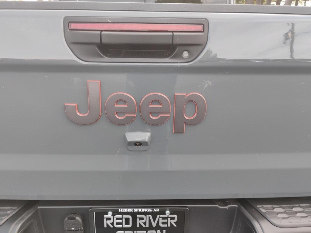 new 2025 Jeep Gladiator car, priced at $56,877
