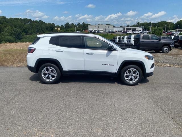 new 2025 Jeep Compass car, priced at $28,754