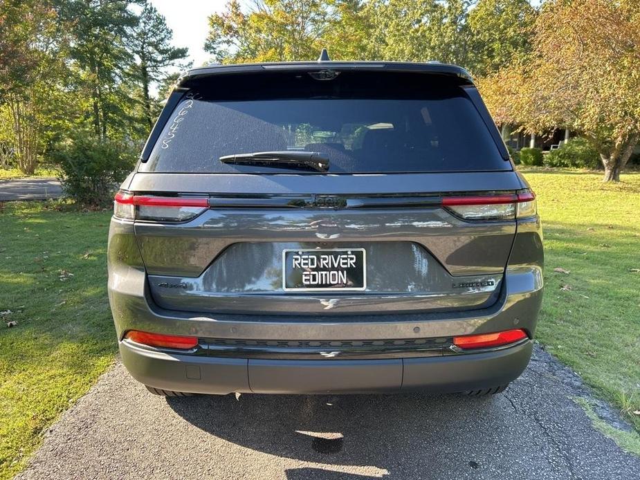 new 2025 Jeep Grand Cherokee car, priced at $54,955