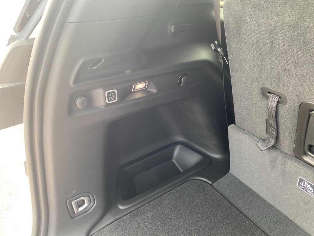 new 2025 Jeep Grand Cherokee L car, priced at $50,053