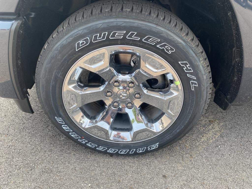 new 2025 Ram 1500 car, priced at $42,901