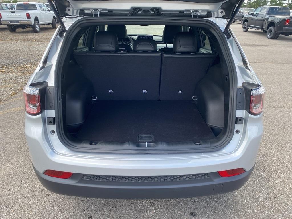 new 2025 Jeep Compass car, priced at $30,546