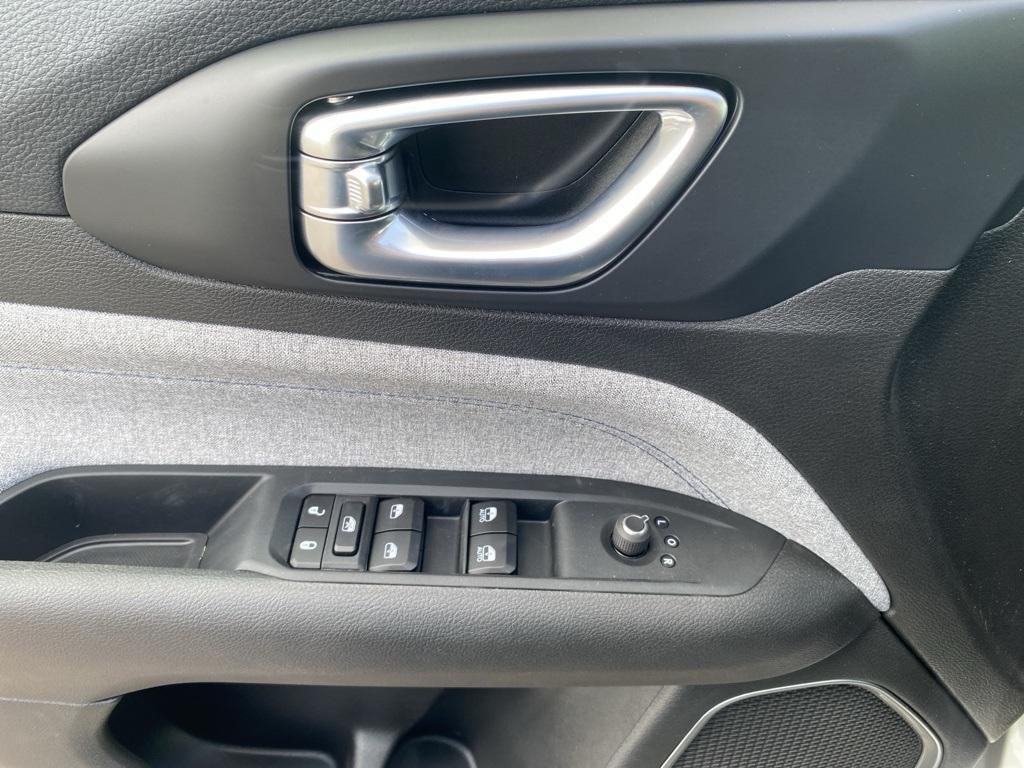 new 2025 Jeep Compass car, priced at $30,546