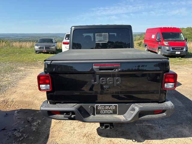 new 2024 Jeep Gladiator car, priced at $51,513