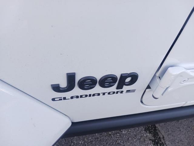 new 2024 Jeep Gladiator car, priced at $51,210