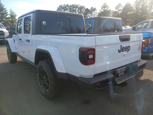 new 2024 Jeep Gladiator car, priced at $51,210