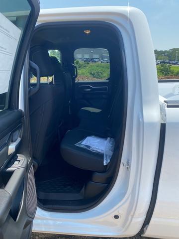 new 2025 Ram 1500 car, priced at $41,671