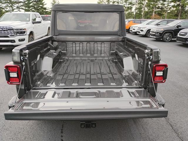 new 2025 Jeep Gladiator car, priced at $47,913