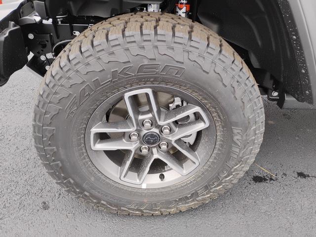 new 2025 Jeep Gladiator car, priced at $47,913