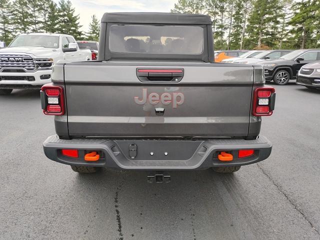 new 2025 Jeep Gladiator car, priced at $47,913