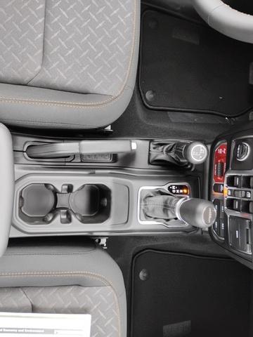 new 2025 Jeep Gladiator car, priced at $47,913
