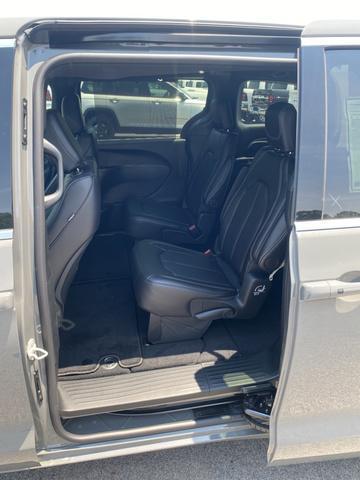 new 2025 Chrysler Pacifica car, priced at $44,142
