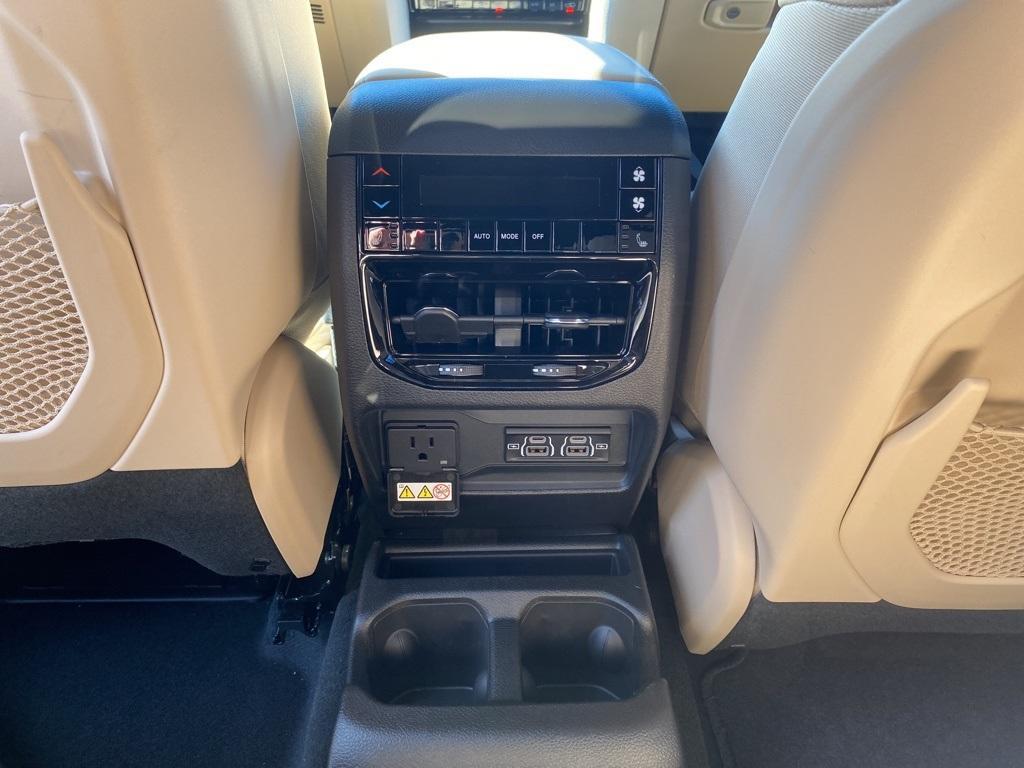 new 2025 Jeep Grand Cherokee L car, priced at $47,696
