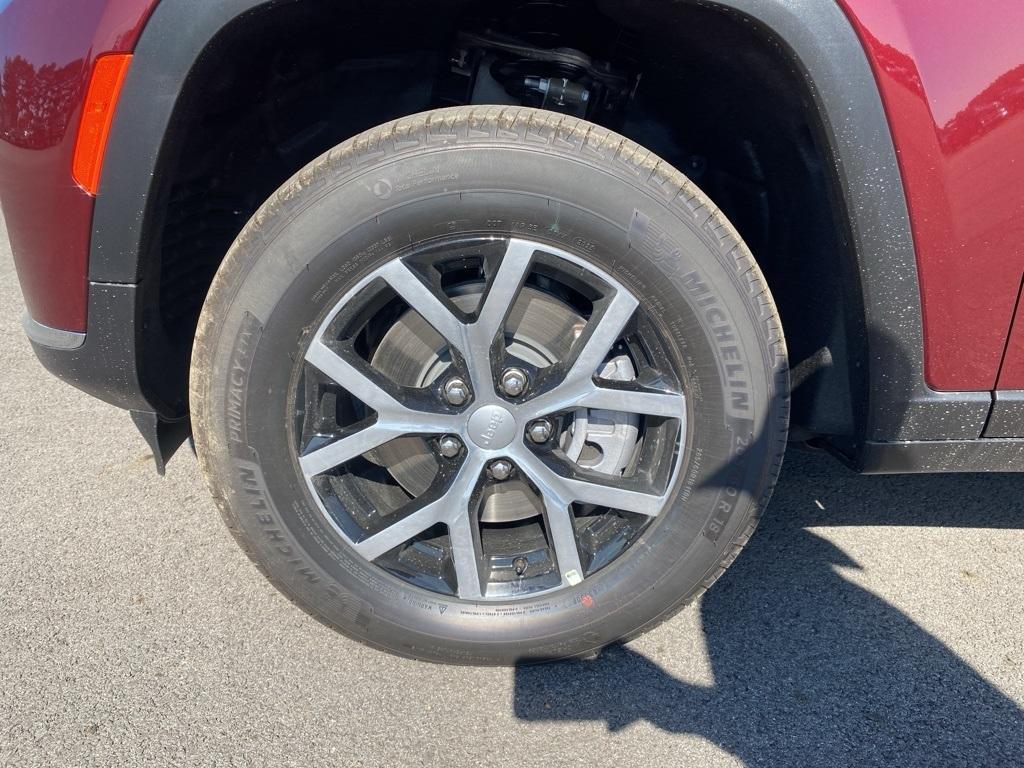 new 2025 Jeep Grand Cherokee L car, priced at $47,696