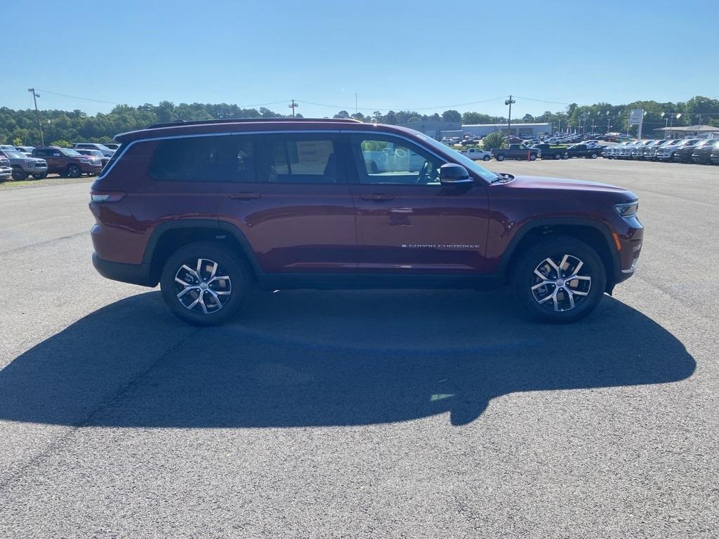 new 2025 Jeep Grand Cherokee L car, priced at $47,696