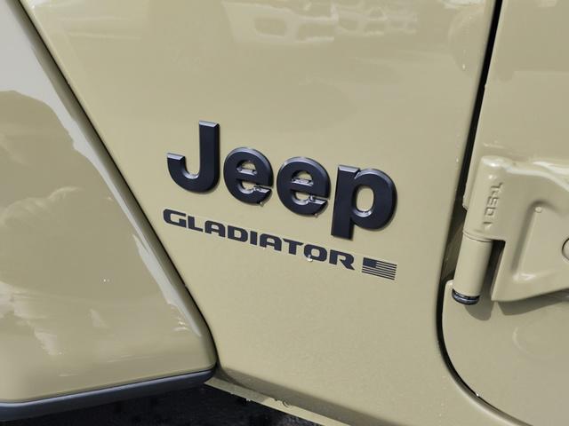 new 2025 Jeep Gladiator car, priced at $44,241