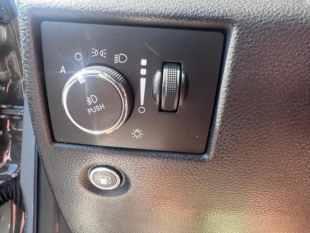 used 2022 Jeep Grand Cherokee WK car, priced at $27,043