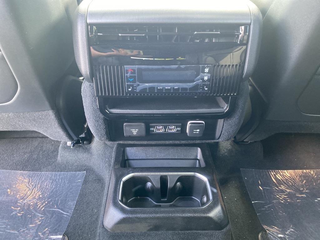 new 2025 Jeep Wagoneer car, priced at $68,374
