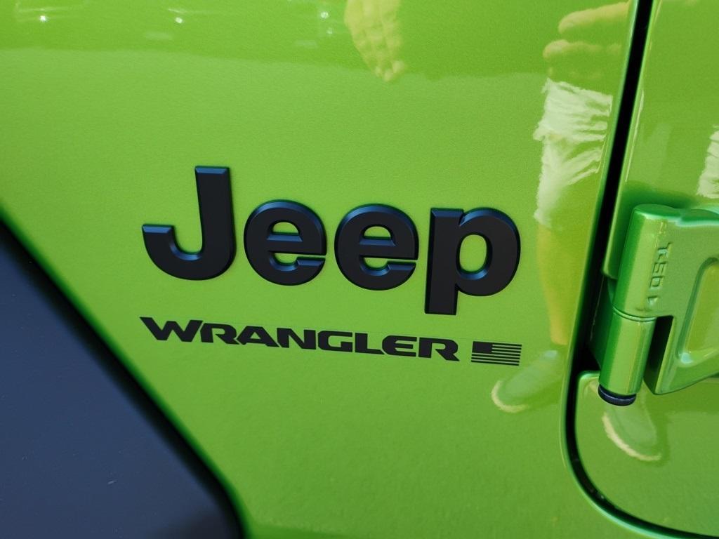 new 2025 Jeep Wrangler car