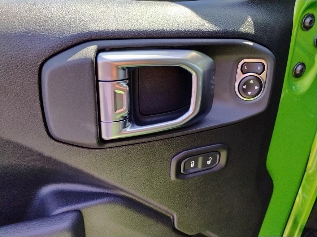 new 2025 Jeep Wrangler car