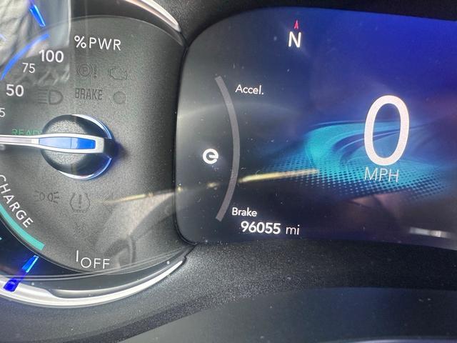 used 2021 Chrysler Pacifica Hybrid car, priced at $25,664