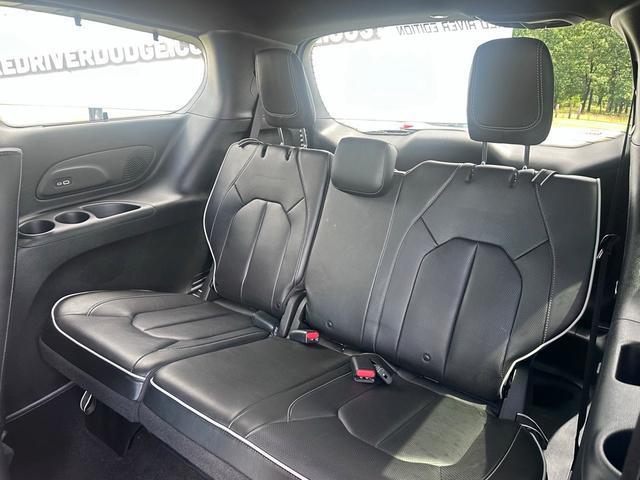 used 2021 Chrysler Pacifica Hybrid car, priced at $25,664