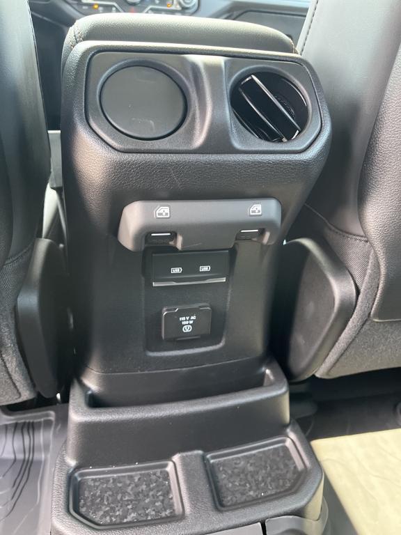 new 2025 Jeep Wrangler car, priced at $99,872