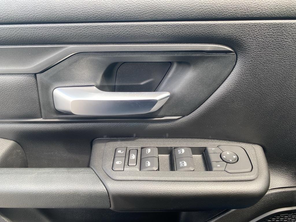 new 2025 Ram 1500 car, priced at $45,136