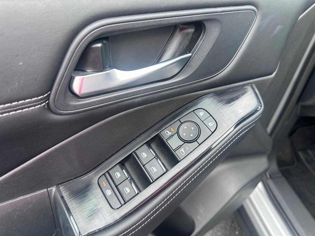 used 2024 Nissan Rogue car, priced at $24,157