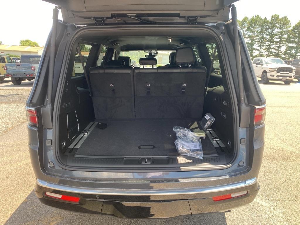 new 2025 Jeep Wagoneer L car, priced at $74,493