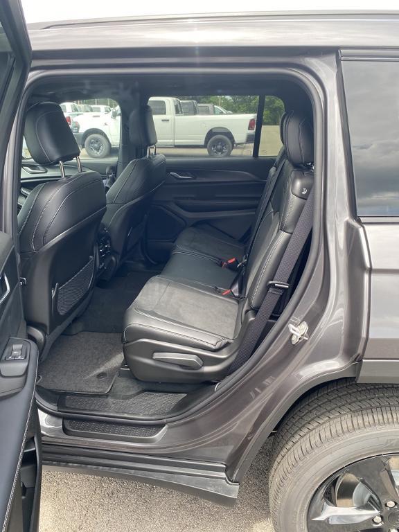 new 2025 Jeep Grand Cherokee L car, priced at $50,589